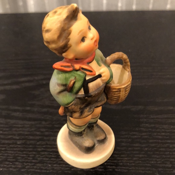 Hummel Figurine Boy Holding Basket - Picture 4 of 13